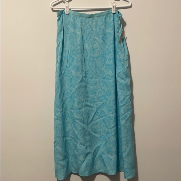 NWT Talbots Silk Petites Skirt. Size 14P - Picture 1 of 8